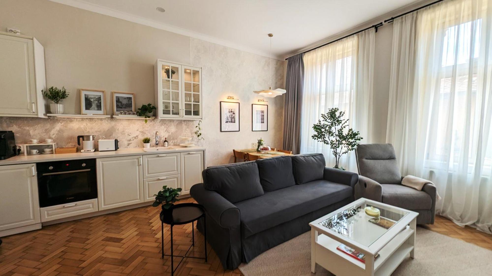Apartment In Historic Center, Quiet Area, Ac Sibiu Exterior photo